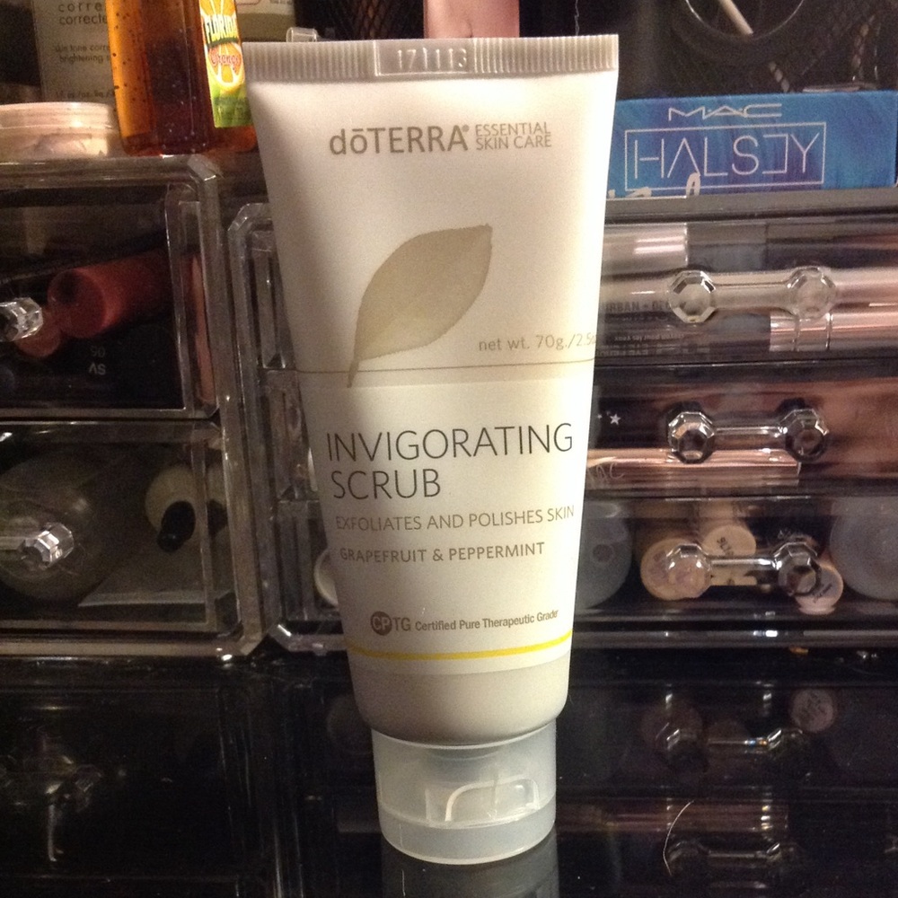 **Sealed** doTerra Invigorating Facial Scrub
